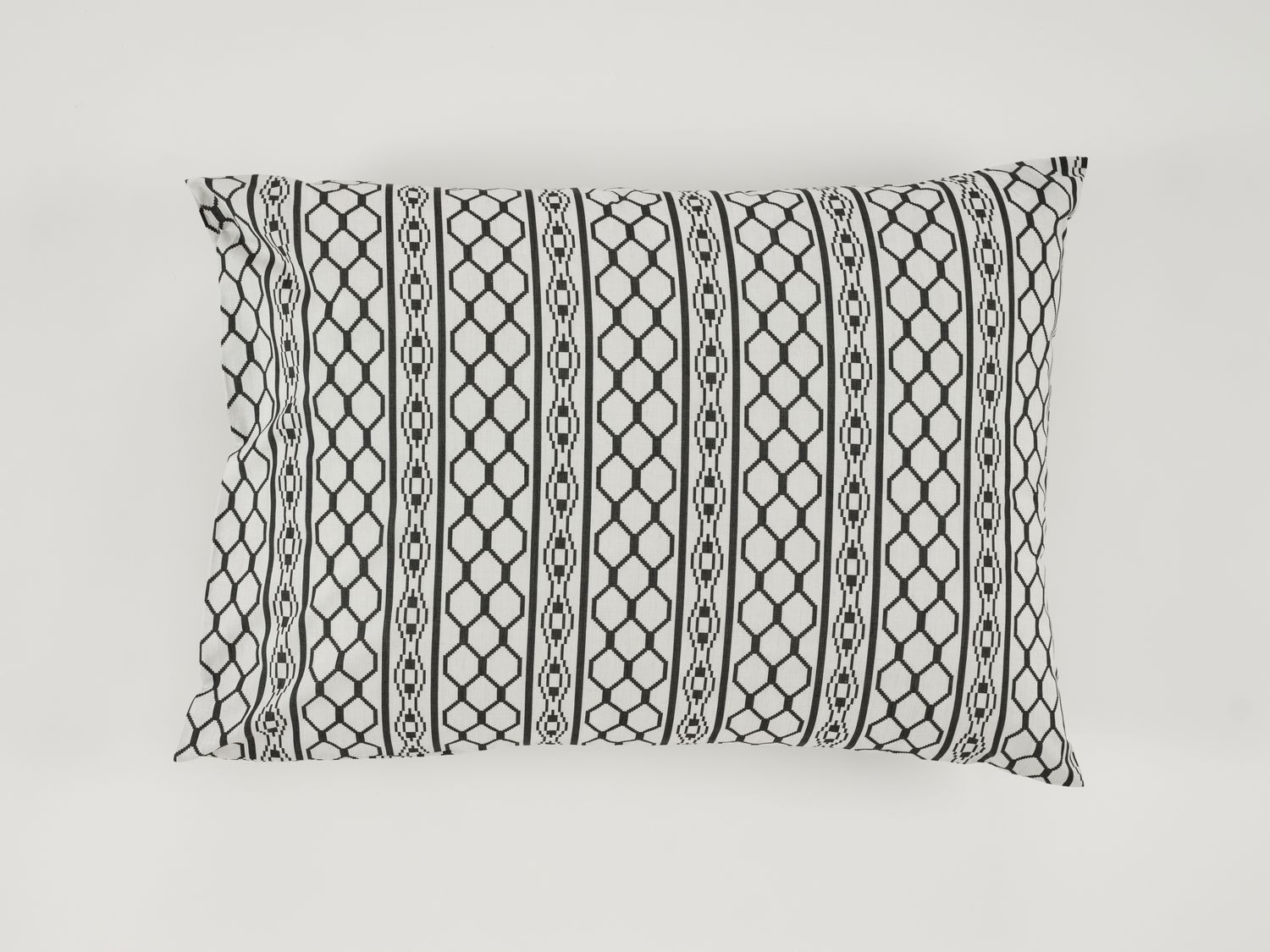 BK-Akassi-noir-blanc-19